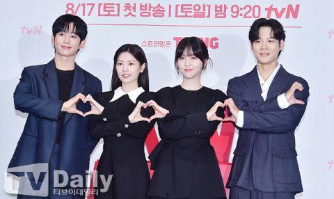 罗曼史 妈妈的朋友,一段跨越年龄的浪漫传奇